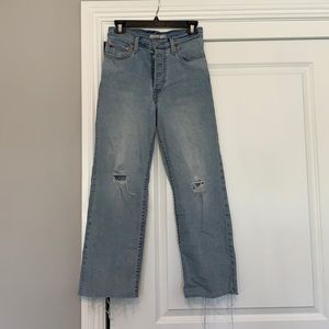 Levi’s Ribcage Straight